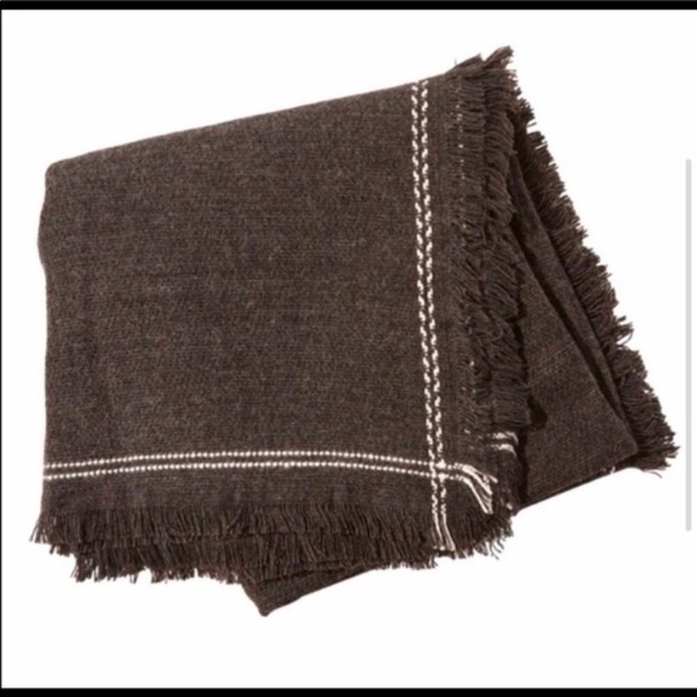 Olive & Pique Lola Blanket Scarf